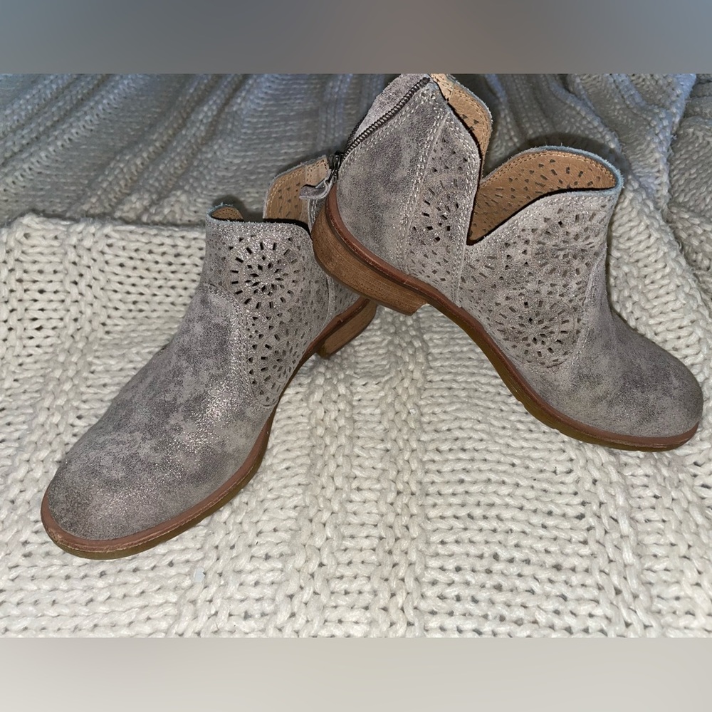 Womens booties